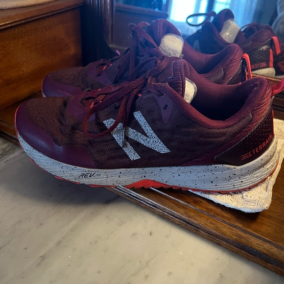 NEW BALANCE Classic Nitrel v3 Trail Running Sneakers Maroon Orange Women's Sz 9 - Picture 7 of 10